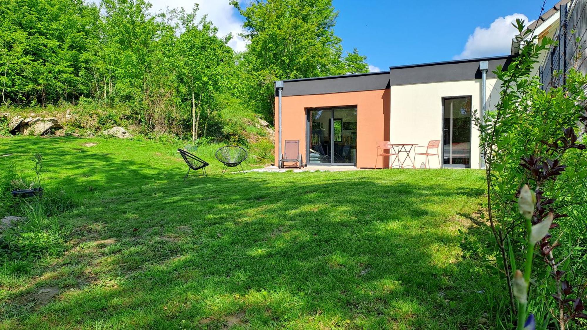 Logement Neuf A 2 Pas Du Lac La Bridoire Extérieur photo